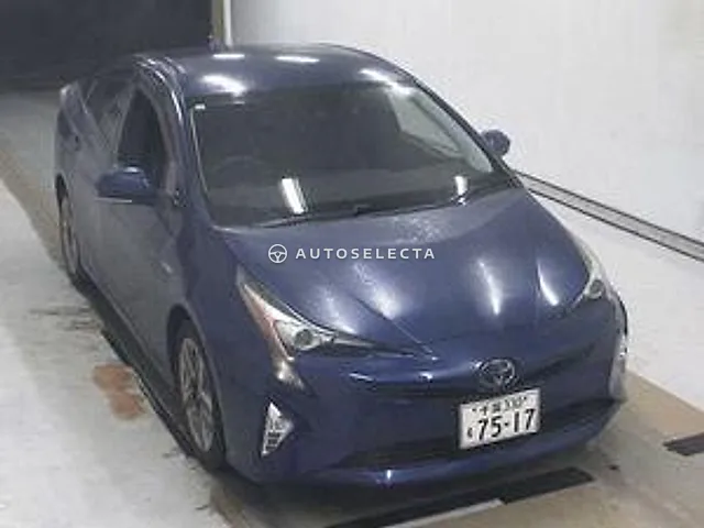Toyota Prius 2015, auction grade R