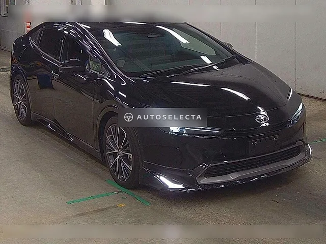 Toyota Prius 2023, auction grade R