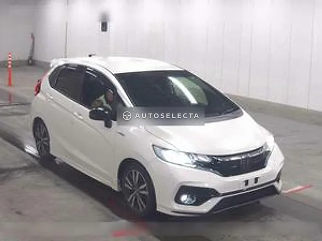 Honda Fit Hybrid 2017, auction grade R