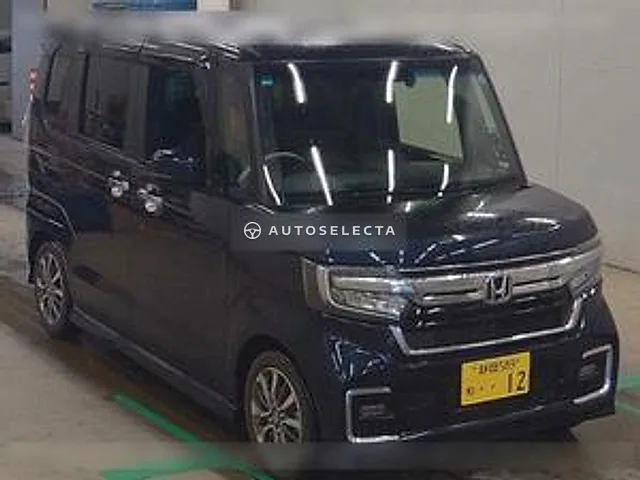 Honda N-BOX Custom 2022, auction grade 4