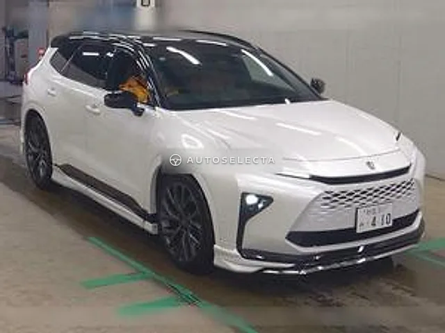 Toyota Crown Estate 2025, auction grade 5