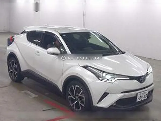 Toyota C-HR 2018, auction grade 4.5