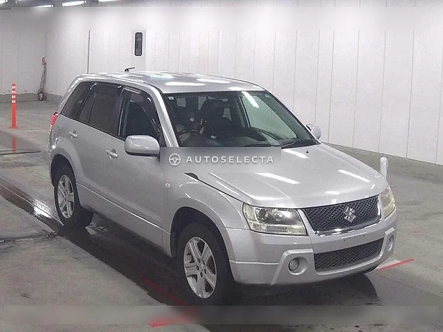 Suzuki Escudo 2005, auction grade R