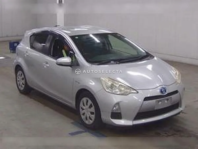 Toyota Aqua 2012, photo 1 of 1