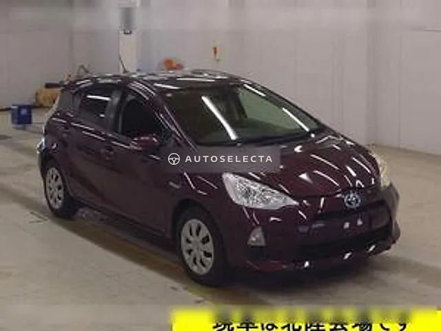 Toyota Aqua 2014, auction grade 3.5