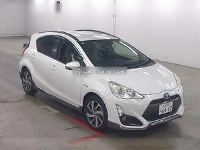 Toyota Aqua 2015, auction grade R