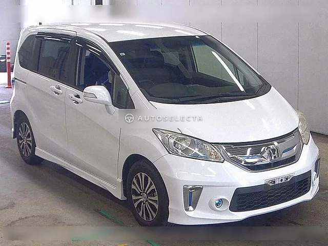 Honda Freed Hybrid 2015, auction grade 4.5