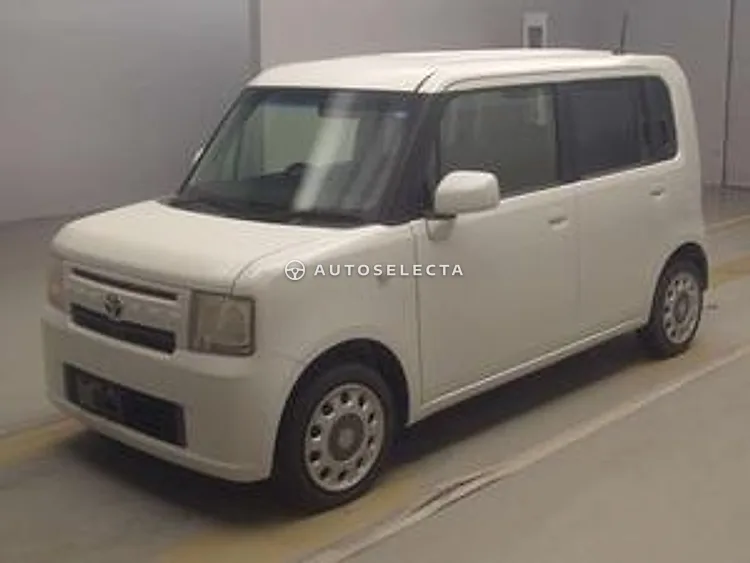 Toyota Pixis Space 2013, photo 1 of 1