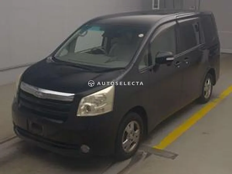 Toyota Noah 2007, photo 1 of 1