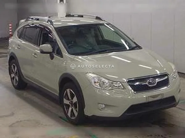 Subaru Impreza XV Hybrid 2013, auction grade 4.5
