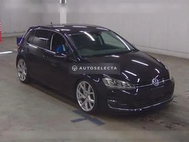 Volkswagen Golf 2016, auction grade 4