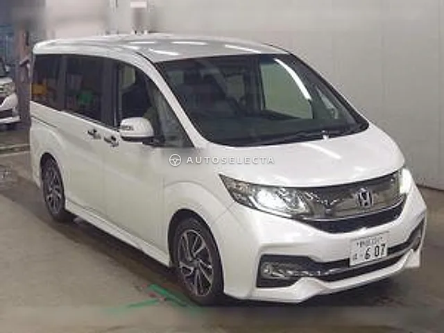 Honda Stepwgn Spada 2016, auction grade 4.5