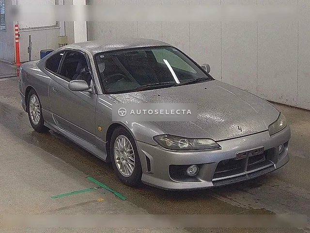 Nissan Silvia 1999, auction grade 3