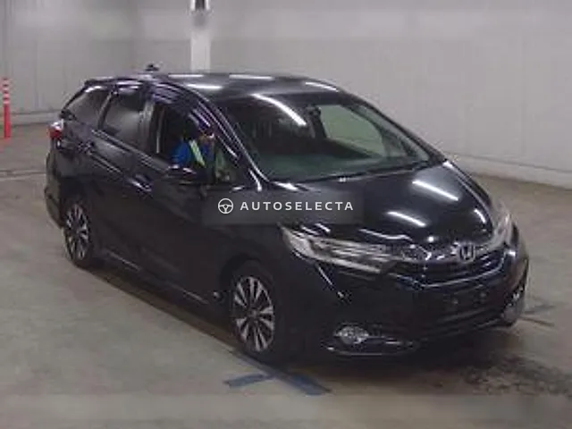 Honda Shuttle 2015, auction grade 4