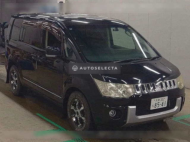 Mitsubishi Delica D:5 2010, auction grade 4