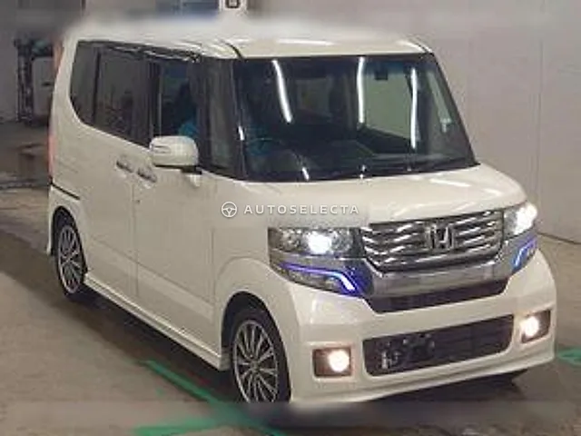 Honda N-BOX Custom 2013, auction grade 4