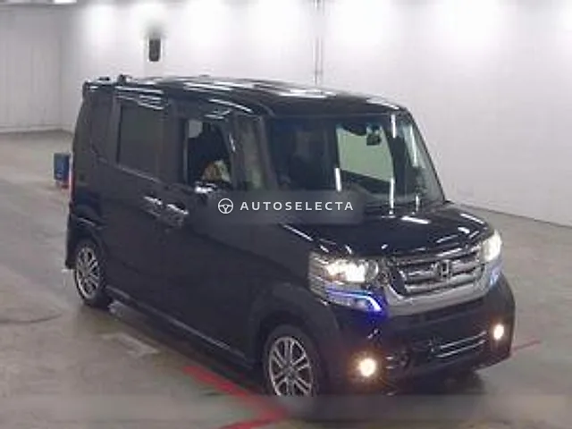 Honda N-BOX Custom 2017, auction grade R