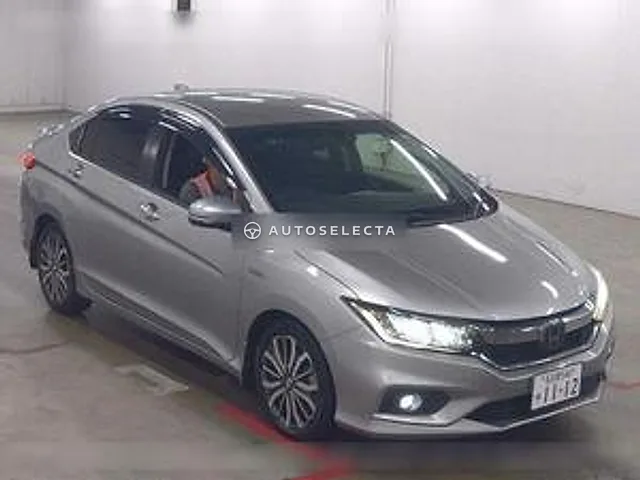 Honda Grace 2017, auction grade 4.5