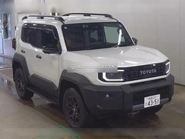 Toyota Land Cruiser FJ 2026, auction grade 5