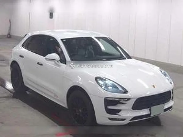 Porsche Macan 2017, auction grade 4