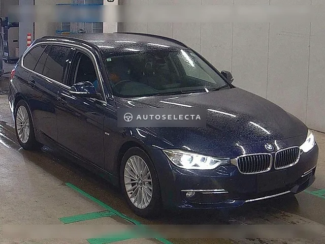BMW 3 Series 2013, auction grade 4