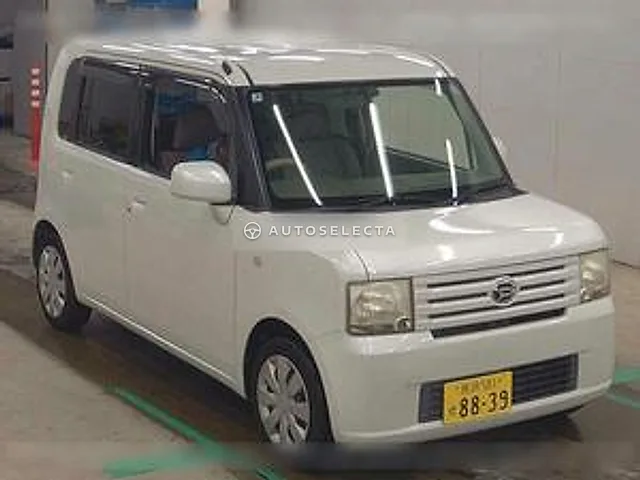 Daihatsu Move Conte 2010, auction grade 3