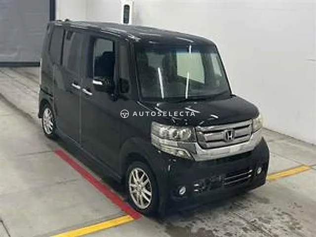 Honda N-BOX Custom 2015, auction grade 3.5