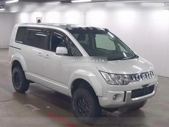 Mitsubishi Delica D:5 2016, auction grade R