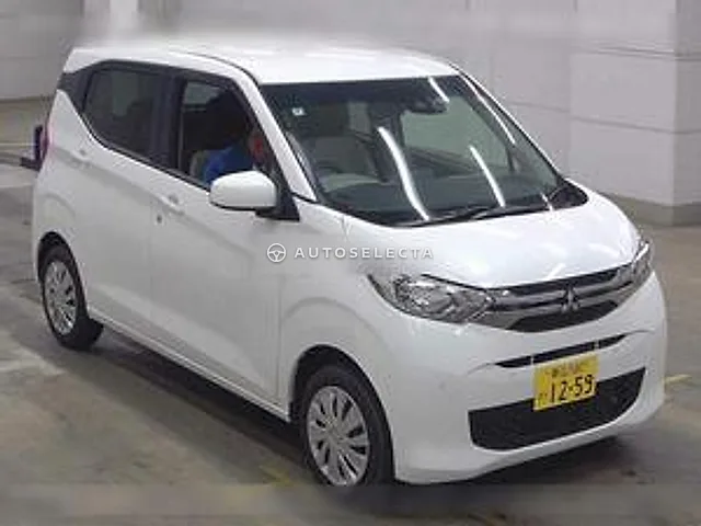 Mitsubishi eK Wagon 2023, auction grade 4
