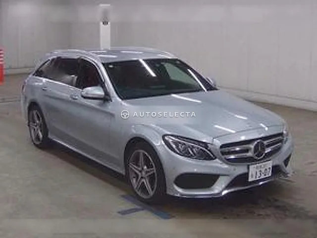 Mercedes-Benz C-Class Station Wagon 2015, auction grade 4.5