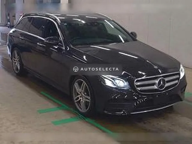 Mercedes-Benz E-Class Station Wagon 2020, auction grade 4.5