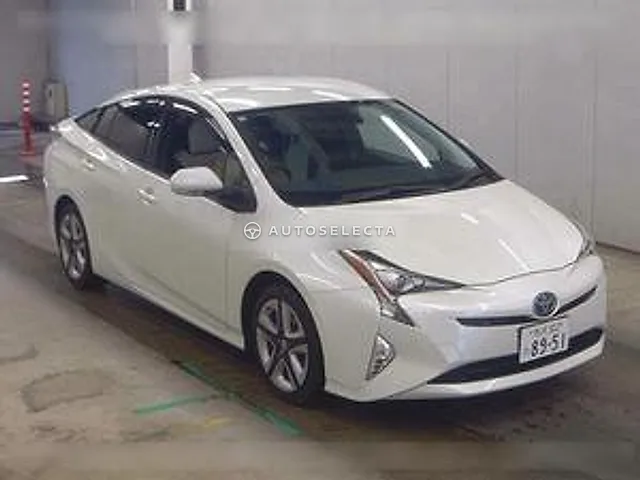 Toyota Prius 2016, auction grade 4.5