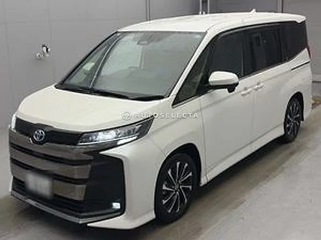Toyota Noah 2022, auction grade RA