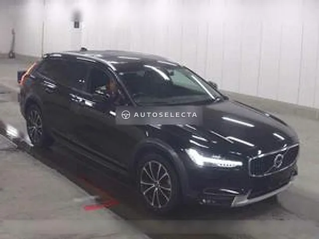 Volvo V90 2019, auction grade 3.5