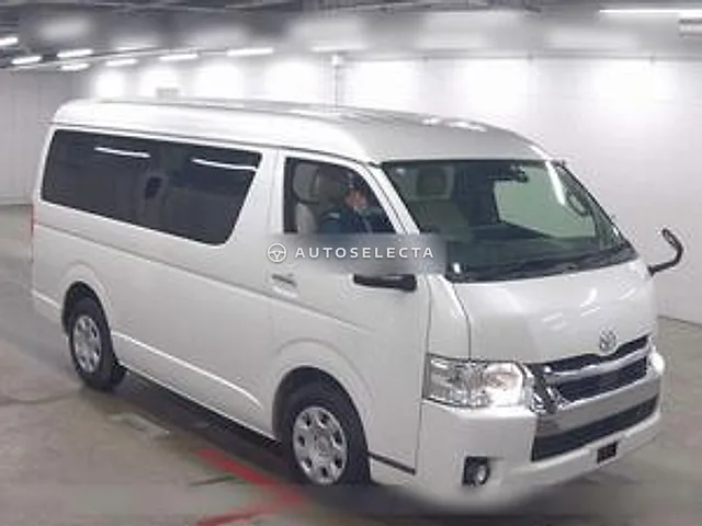 Toyota Hiace Wagon 2021, auction grade 3.5
