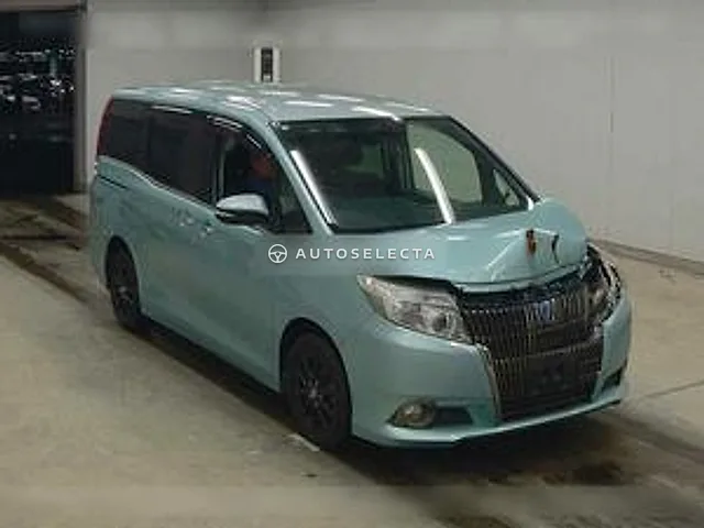 Toyota Esquire 2014