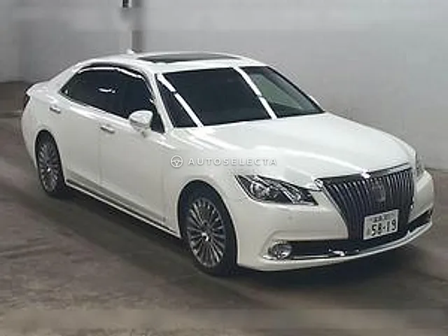 Toyota Crown Majesta 2016, auction grade 3.5