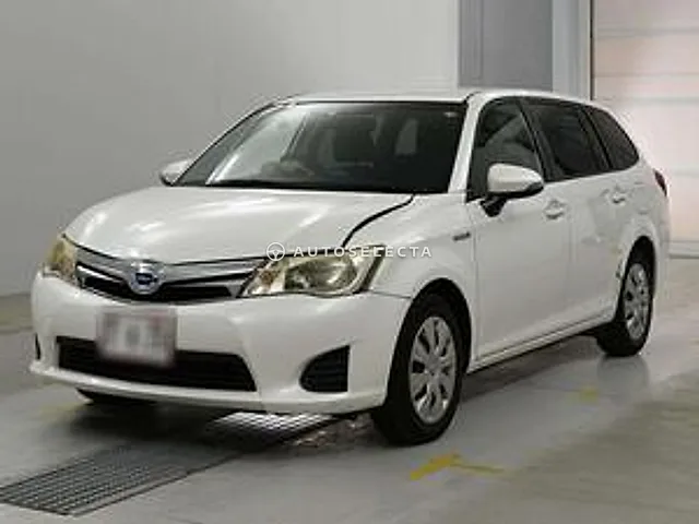 Toyota Corolla Fielder 2014, auction grade R