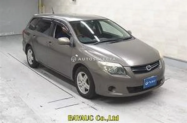 Toyota Corolla Fielder 2010, photo 1 of 1