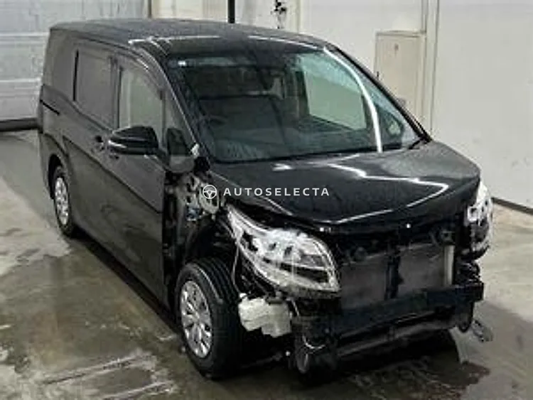Toyota Noah 2020, photo 1 of 1