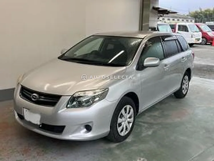 Toyota Corolla Fielder 2011, photo 1 of 1