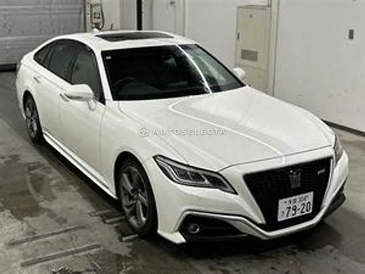 Toyota Crown 2018, photo 1 of 1