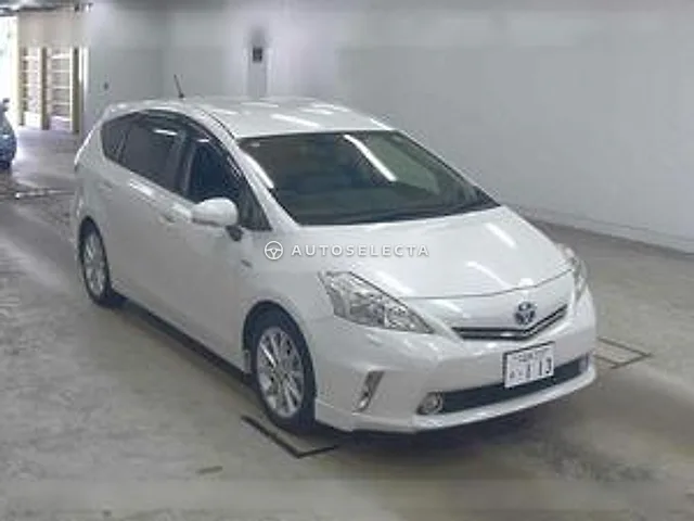Toyota Prius Alpha 2012, auction grade R