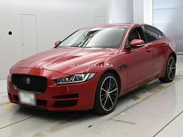 Jaguar XE 2015, auction grade 4.5