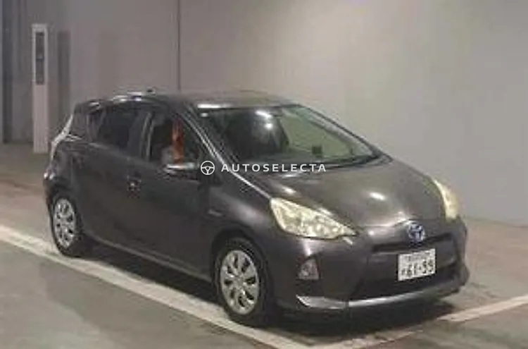 Toyota Aqua 2014, photo 1 of 1