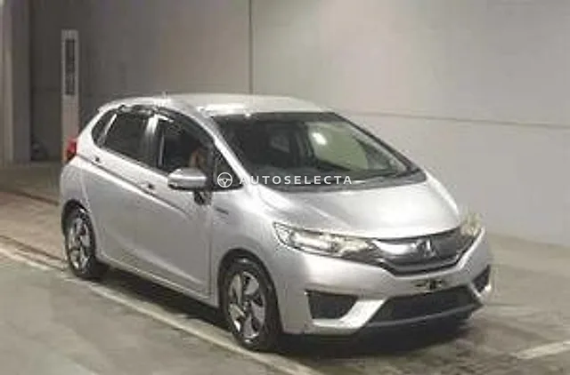 Honda Fit Hybrid 2015, auction grade R