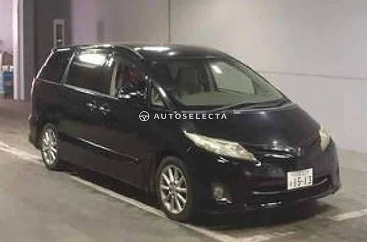 Toyota Estima 2010, photo 1 of 1