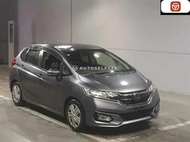 Honda Fit 2018, auction grade R
