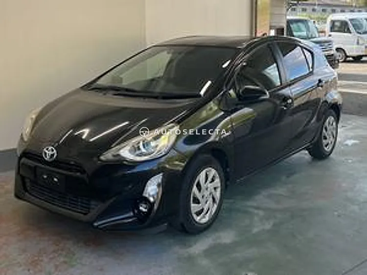 Toyota Aqua 2015, photo 1 of 1