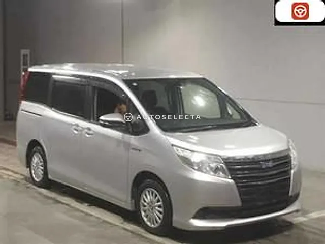 Toyota Noah 2015, auction grade R